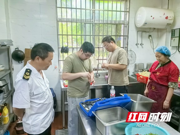 微信图片_20251113170453_1533_704.wm.jpg 微信图片_20251113170453_1533_704.wm.jpg