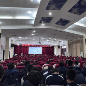 张家界市开展“护航青春,师者先行”现场救护培训