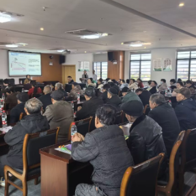 第24个世界慢阻肺日长沙天心区开展健康公益活动