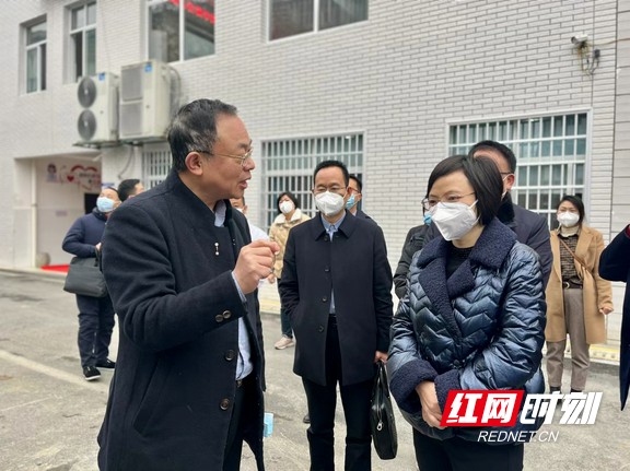 2月2日，张家界副市长陈瑜一行深入永定区沅古坪镇中心卫生院，查看市中医医院与沅古坪镇中心卫生院医共体建设试点、救治能力、学科建设及规划等情况，调研指导永定区医改。微信图片_20240223162142.wm.jpg