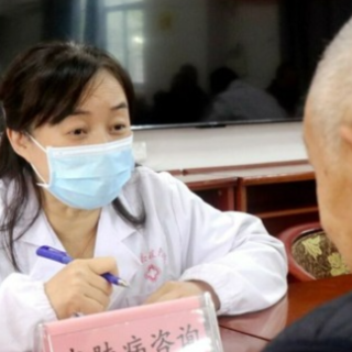 扎根基层“护肤” 这家医院中西医结合守护百姓健康