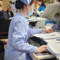 湖南省中西医结合医院推出“床旁结算”，让患者少跑腿