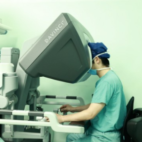 机器人手术+中医耳穴治疗，整合式医疗服务造福患者