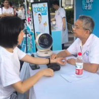 “中医养生夜市”火爆开市 湖南省康复医院专家团队为星城夏夜添健康