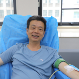 急诊科医生24年献血超100次，只因使命所在