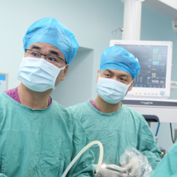 “卸下疝气包袱年轻20岁”！ 3个1厘米小伤口决胜“巨疝”