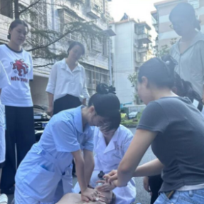 筑牢生命安全防线 汝城县开展“第一目击者”培训