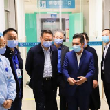 岳阳市卫健委主任余岳雄调研岳阳各大医院