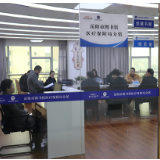 岳阳市图书馆首家“通借通还”分馆落户市医疗保障局
