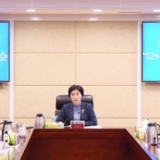 李爱武主持全市七大千亿产业·“12+1”产业链建设座谈会