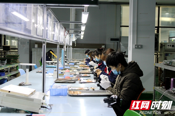 湖南旺磁电子科技有限公司生产车间。
