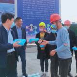 彭先政赴新港区调研永高复合材料联点产业建设项目