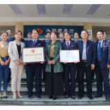 屈原税务局举行“湖南省三八红旗集体”授牌仪式