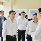 王一鸥深入经开区调研