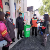 繁荣时代不争艳 困难面前勇向前