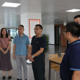 城陵矶新港区举行“进支部、看企业、迎七一”慰问活动