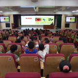 岳阳中院送法进校园