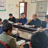 君山：吴国良到联点村传达学习全会精神