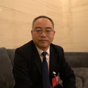 代表刘琦：民为本 稳为基 项目为王 为“三区一中心”建设作出更大贡献