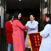 湘阴：1平方米内的救援