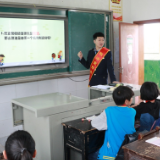 汨罗市税务局举行“税法宣传进校园”活动