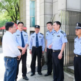 我为群众办实事｜岳阳楼公安：护校安园在行动 撑起校园保护伞