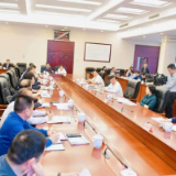 王一鸥主持召开沿江环湖生态旅游廊道建设专题会议