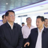 黄关春来岳调研优化营商环境工作