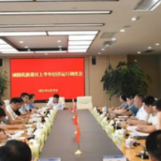 新港区：以干到极致推动走在前列，确保半年目标任务“双过半”