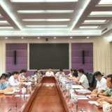 岳阳市委常委会召开会议 王一鸥主持并讲话