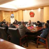 岳阳楼区检察院：召开2022年度工作务虚会