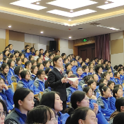 临湘市人民检察院为2000余名学生送上预防校园欺凌法治“大礼包”