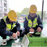 模拟真实场景 岳阳联通雨中开展防汛应急演练