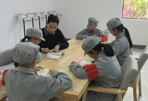 汨罗市弼时镇序贤书屋：红色传承 书香润心