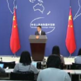 美方将华为和中兴列为“国家安全威胁” 中方:此举是美方对自己标榜的市场经济原则的否定