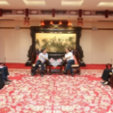 “云闪付APP上线长沙公交乘车码”启动仪式举行 许达哲与邵伏军会谈
