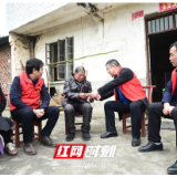 湘乡:百企联百村帮千户 助学助困暖人心