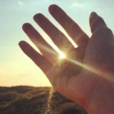 红网夜读丨要有能做我自己的自由，和敢做我自己的胆量