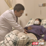 “新手妈妈”剖腹产后突发胆囊结石 孕产妇须警惕结石病