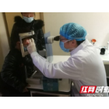 小学生患“癔症”视力断崖式下降 医生“一针”将其恢复正常