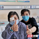 长沙68岁娭毑术后视力堪比年轻人