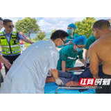 永州：签约医生急救车祸老人 江永医生职业道德教育效果好