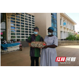 岳阳市中医医院援塞队员用祖国传统医学演绎中塞情谊