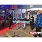 春节医院众相 有人从团圆饭桌上被“抓来”救人