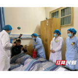 岳阳：巧遇患者生日 医护暖心祝福