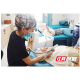 粉刺痘痘傻傻分不清 皮肤科医生教你正确清理脸上的痘痘和粉刺