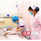 32周孕妇突发HELLP综合征 五大科联合抢救