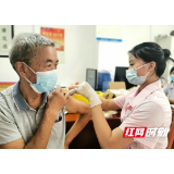 郴州北湖区：暖心接种服务送到“家门口”