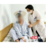 小结石掉进输尿管 专家提醒：出现腰腹疼痛要排查“结石病”
