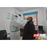 张家界市永定区桥头乡卫生院瞿全军:无惧无畏 坚守在发热门诊一线